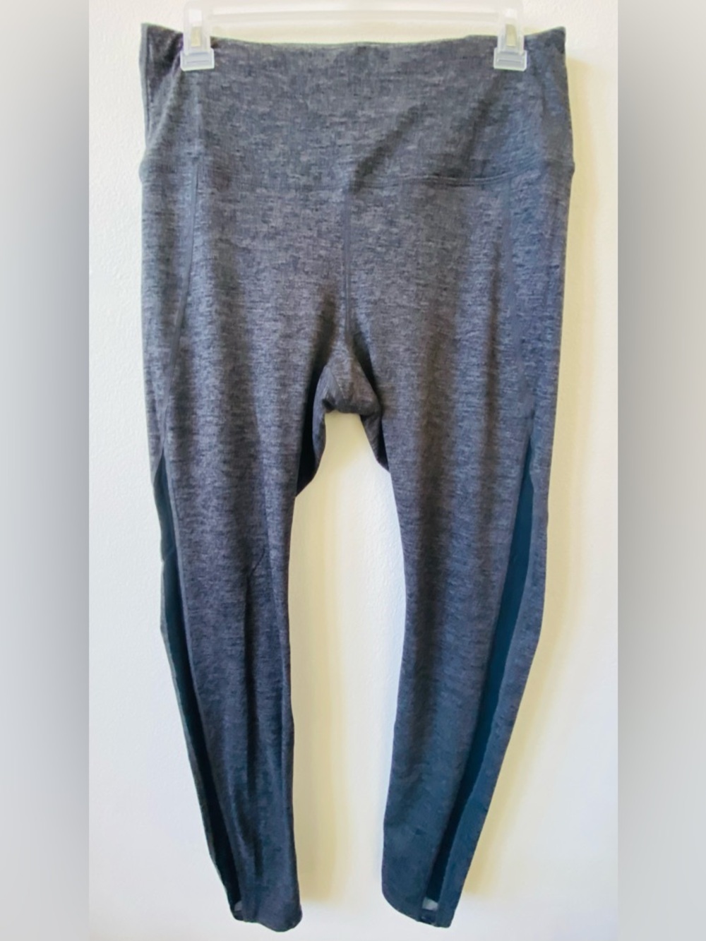 Gaiam soft gray Leggins (L)